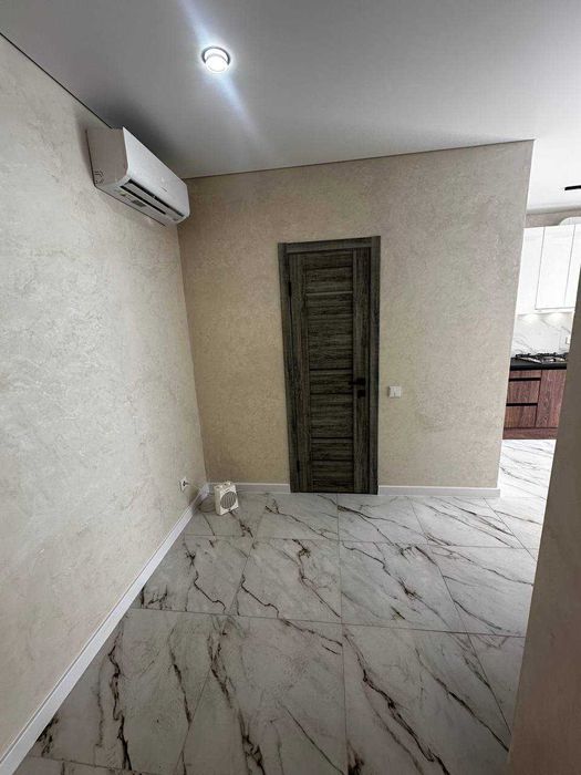 1 кімнатна з ремонтом жк княгинин центр ратуша