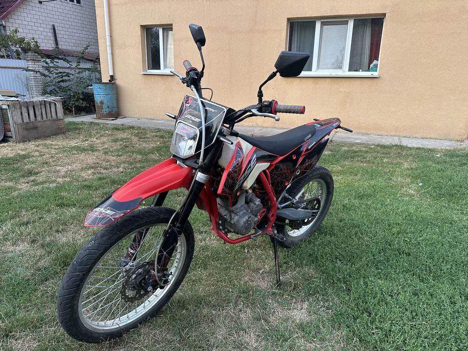 Мотоцикл BSE S2 250