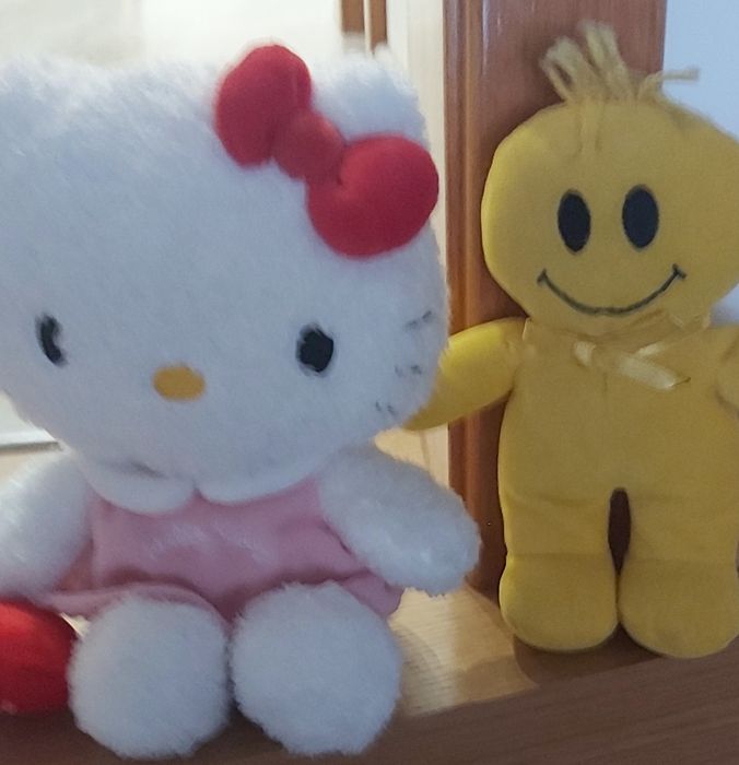 Varios peluches.
