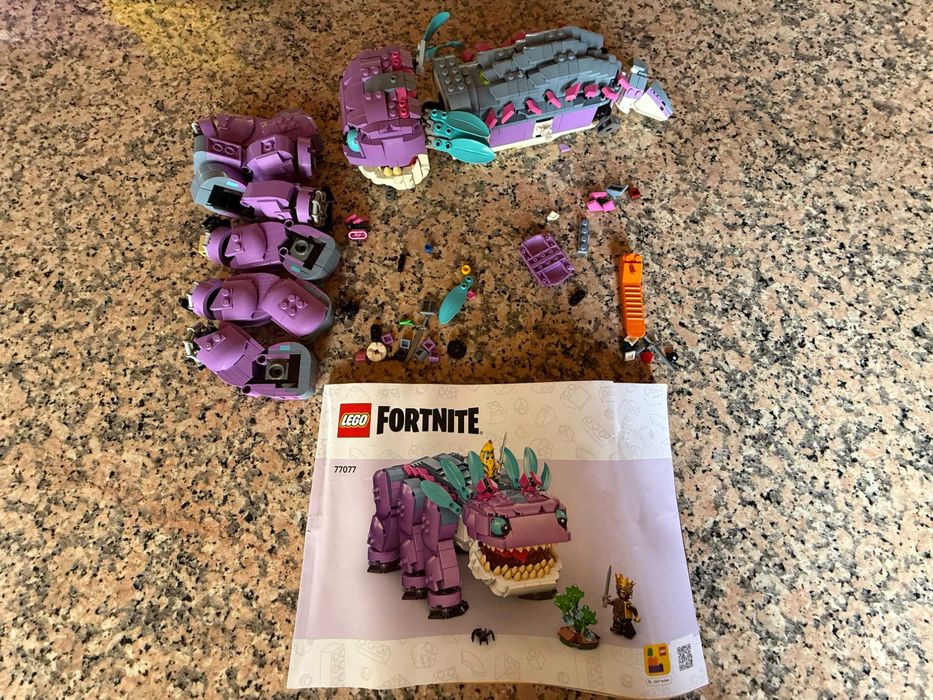 LEGO Fortnite 77077 Klombo — com caixa e instruções