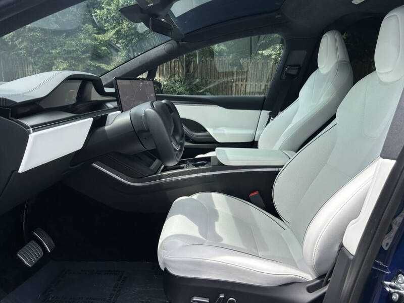 2023 Tesla Model X Plaid