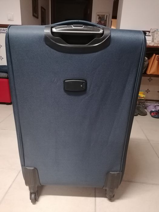 Mala de Viagem praticamente nova