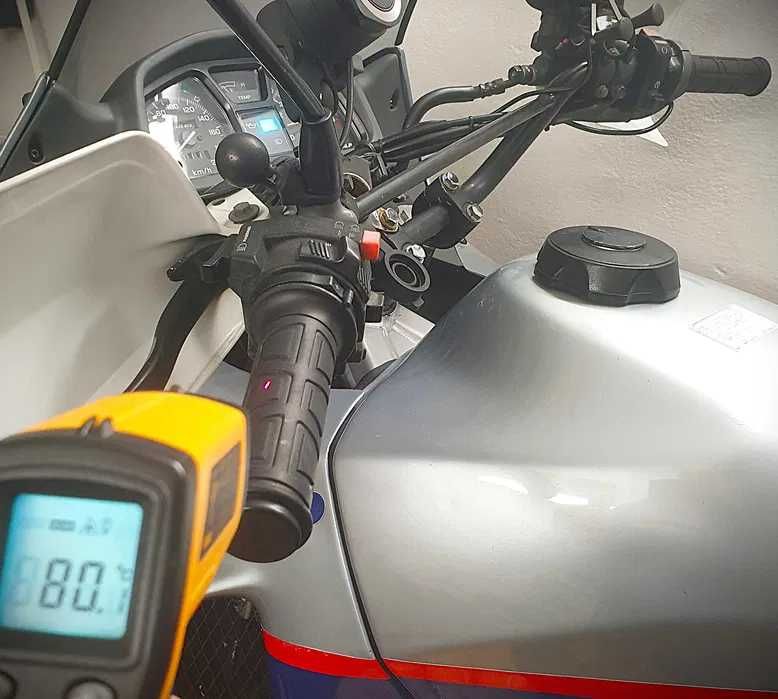Podgrzewane manetki motocyklowe.