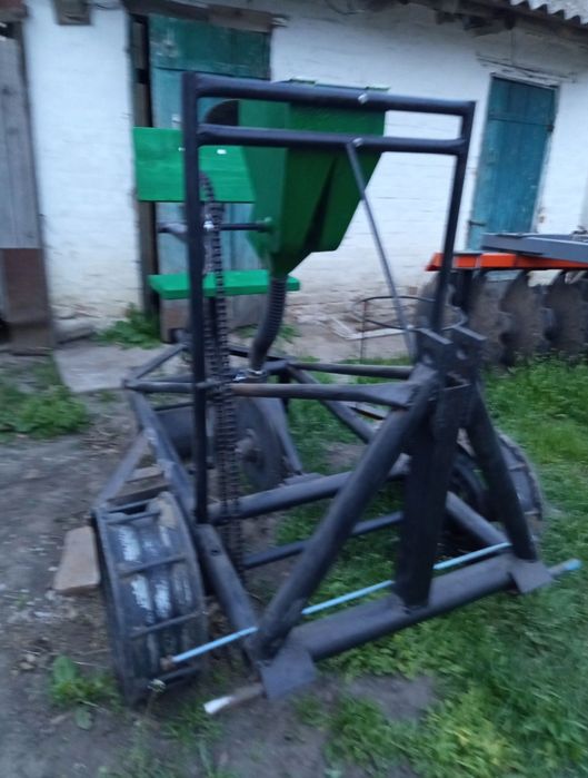 Сівалка для висіву кабаків,( гарбузів)
