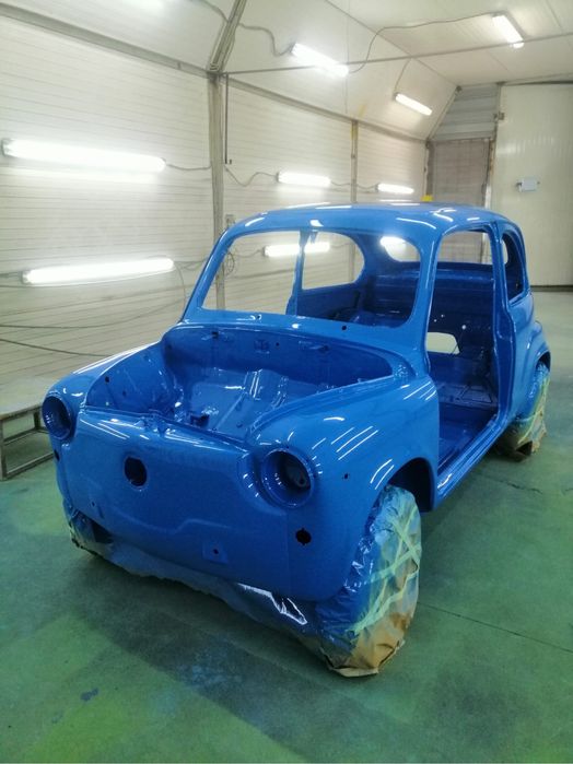 Fiat 600D em fase final de restauro