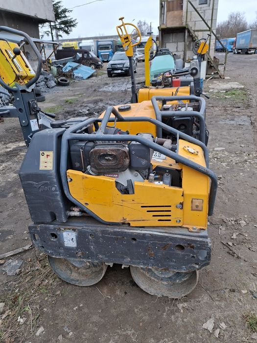 Продам каток з ПДВ belle 2016  рік вага 750 кг  дорожный каток з ПДВ b