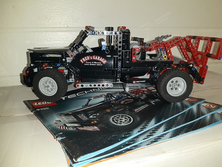 Lego Technic Furgonetka pomocy drogowej 9395 Fred's Garage