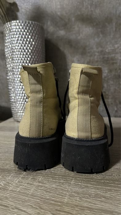 Хайтопи, черевики