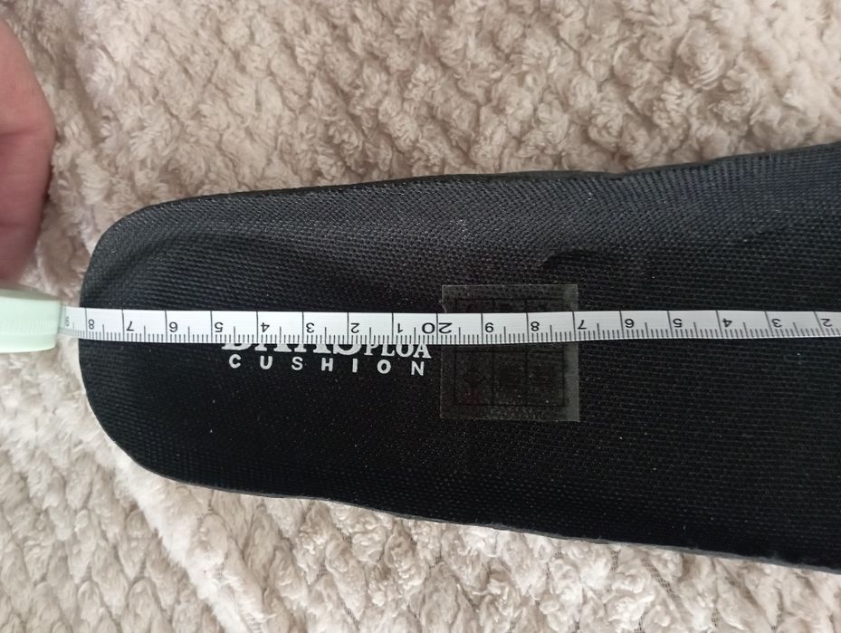 Продам нові кросівки  розмір 44  BAAS ploa