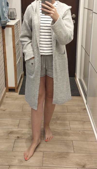 Sweter damski szary