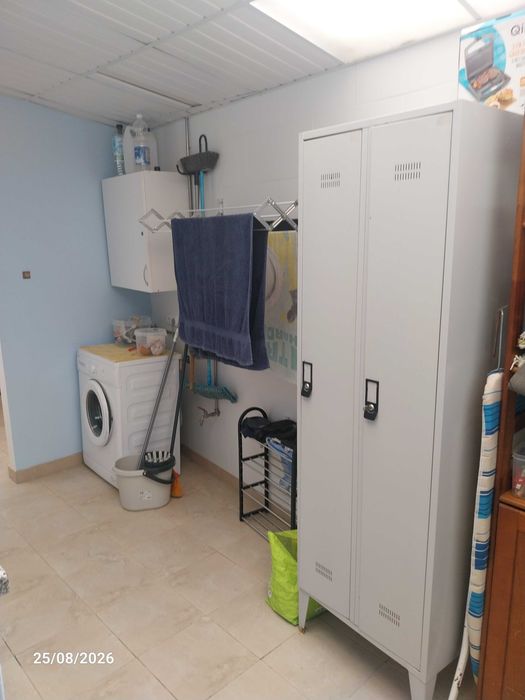 Quarto em casa de rés do chão