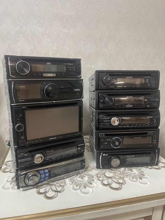 Автомагнітола Alpine UTE-72BT