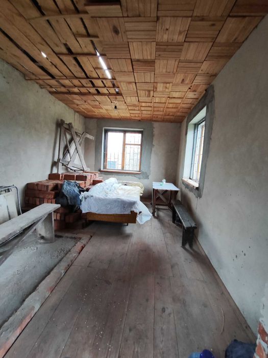 Дача з приватизованою ділянкою біля річки Десна с.Гориця / SZ