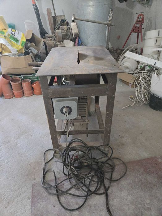 Trayzega piła stołowa.