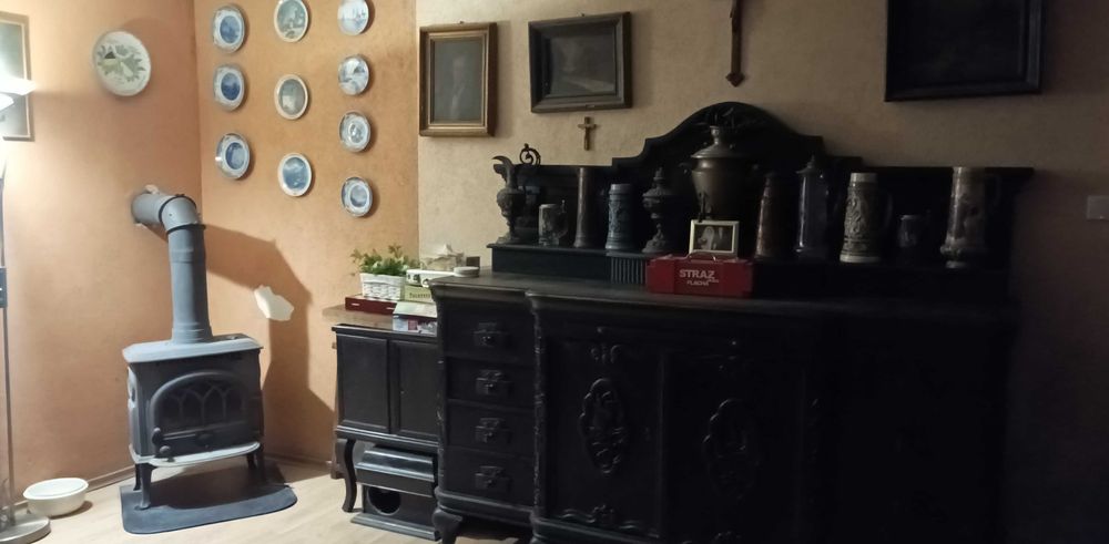 Sprzedam meble antyki i różne stare przedmioty