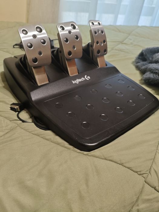 Volante + Pedais Logitech G29 – ótimo estado