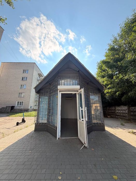 Здам в оренду комерційне приміщення у м. Луцьк, вул. Привокзальна 15/Б