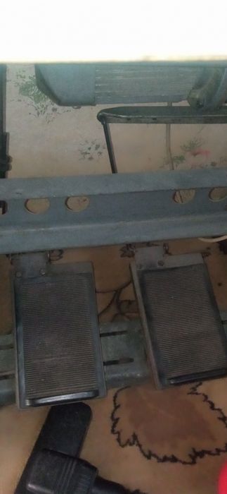 Продам швейную машинку