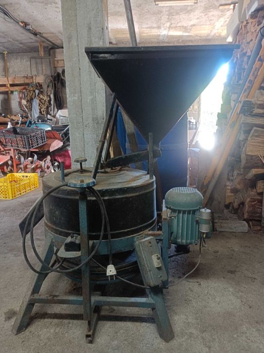 Moinho de milho elétrico