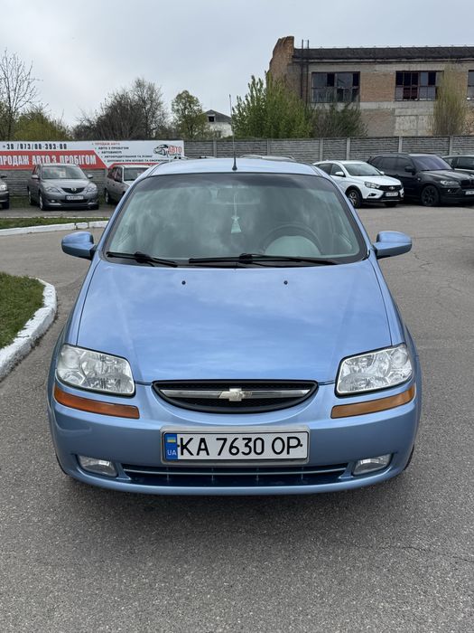 Chevrolet Aveo — на автоматі, газ/бензин