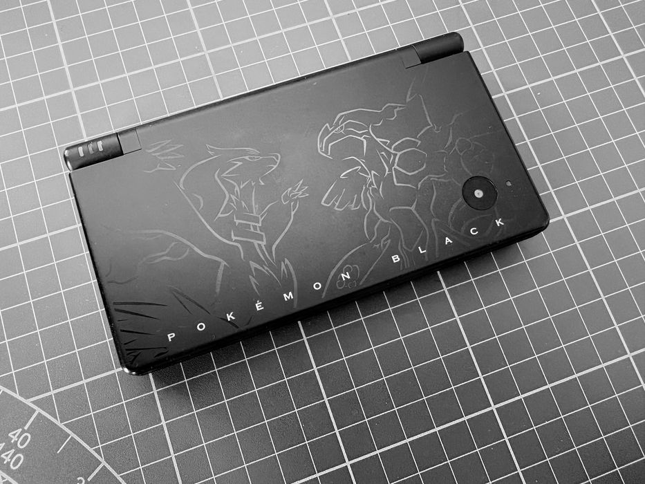 Nintendo DSi Pokémon Black
