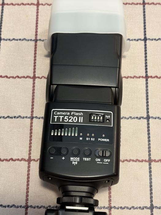 Спалах godox tt 520 ll с сінхронізатором