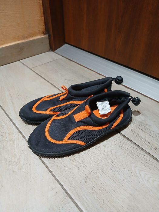 Buty  do  wody  32