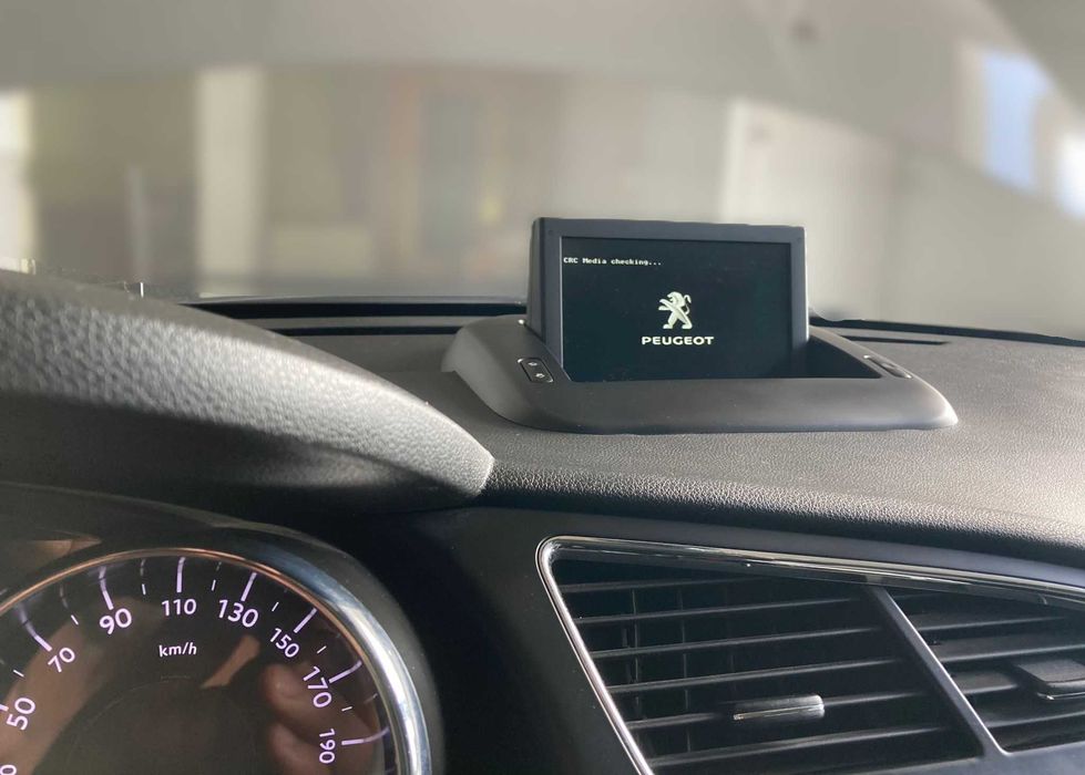 Rádio Citroen|Peugeot - Codificação, Reparação e Atualização de Mapas