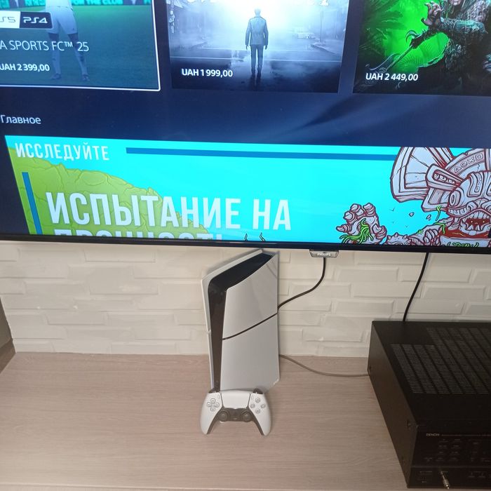 PS5 slim . Бездоганний стан.Рік гарантії