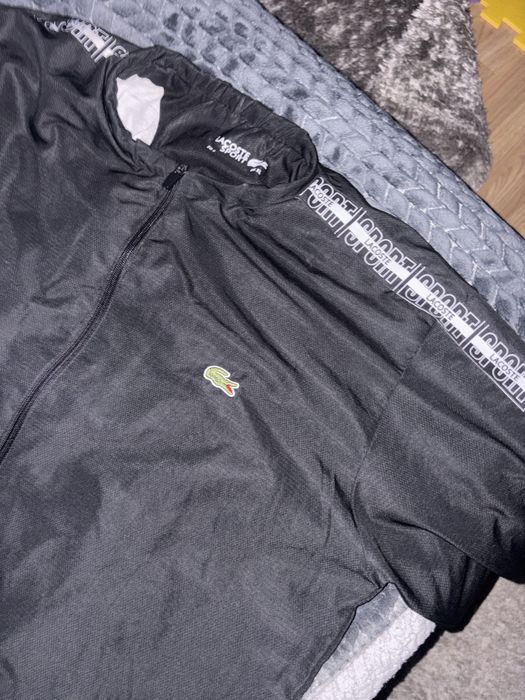 Faça treino completo da Lacoste