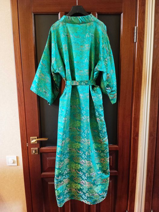 Продам халат женский 46-48.