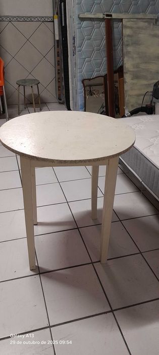 Mesinha de apoio nº 2