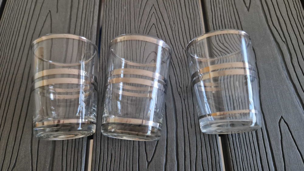 3 copos vintage com risca prata