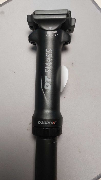 Espigão de selim telescópico DT Swiss D232 ONE 27.2mm Carbon