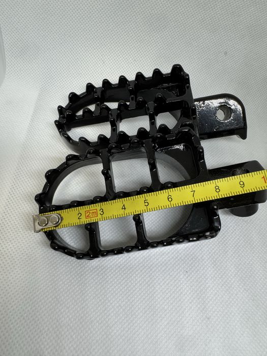 Підножки водія для мотоцикла