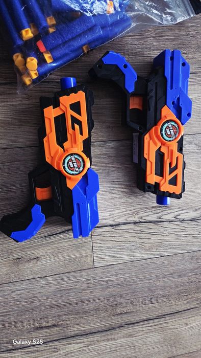 Nerf pistolety i naboje