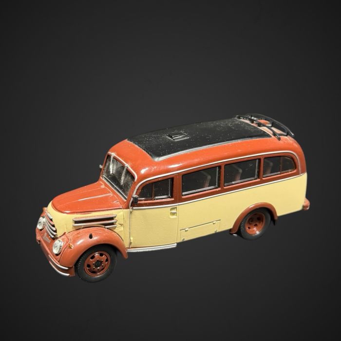 Model Robur Garant 30k VWS 1:43 Atlas Bus Kolekcja Retro PRL J6/033082