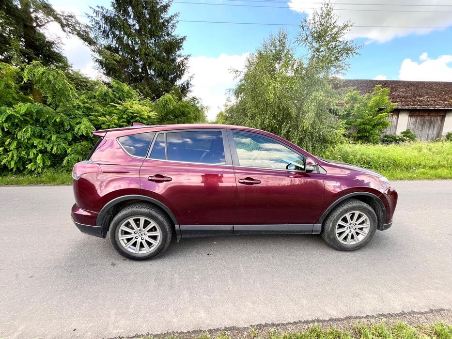 Sprzedam Toyota Rav 4 2.5 hybryda Polski salon