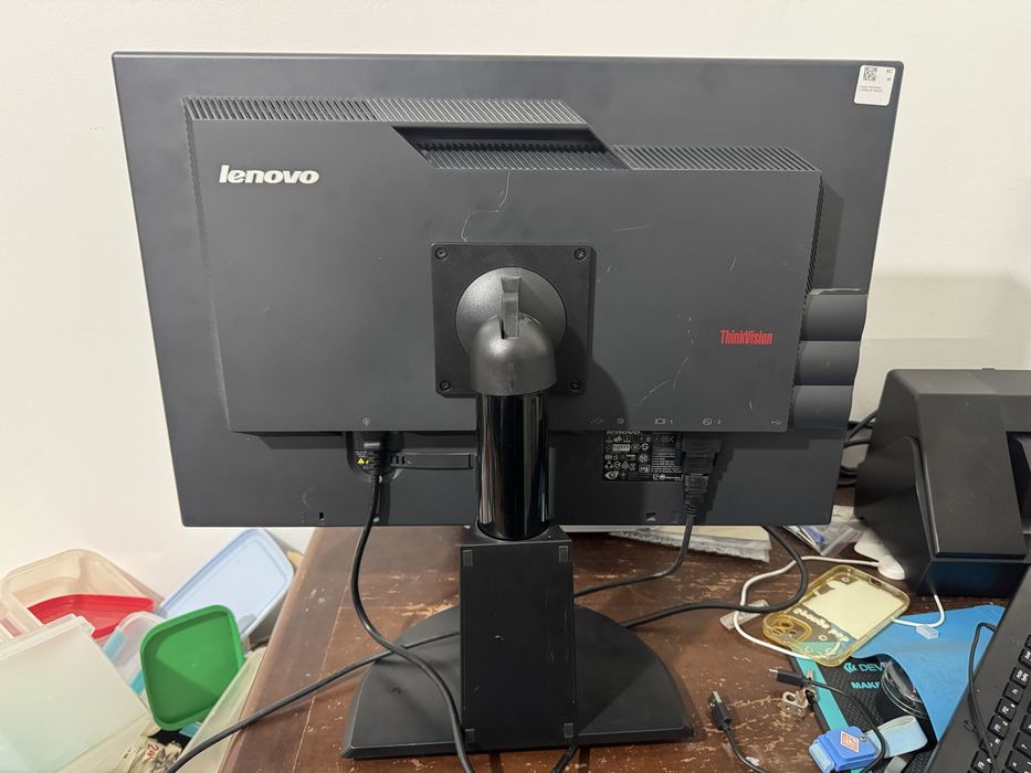 Monitor ThinkVision LT2452p 24 po448354554029035522