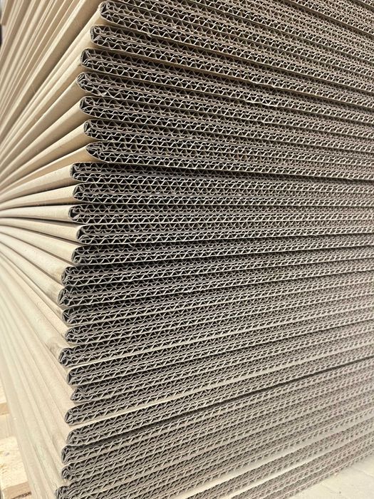 Tektura przekładkowa 5 warstw nowa