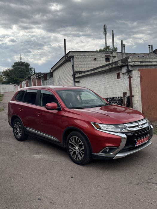 Продам Mitsubishi Oultander