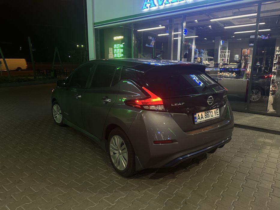 Nissan leaf 2018