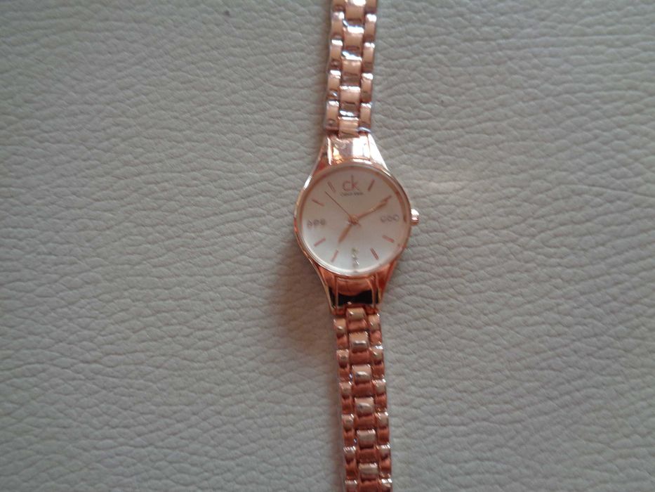 zegarek damski calvin klein z bransoletką koloru złotego