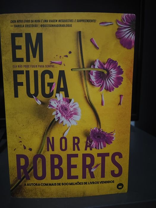 de Nora Roberts "Em fuga"
