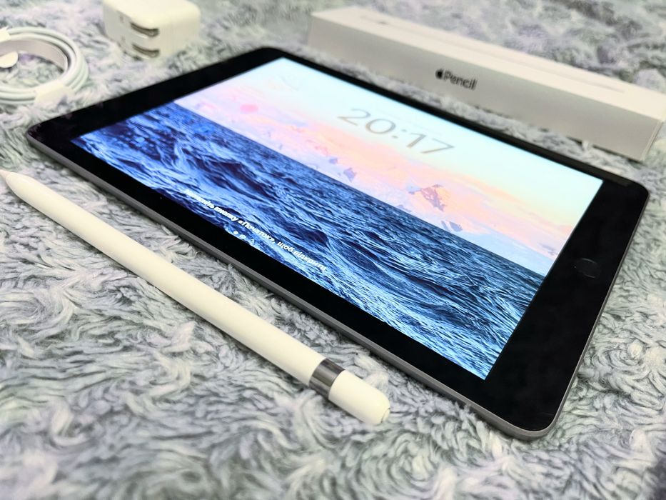 IPad 6 (128 gb) wi-fi, отличное состояние! A1893