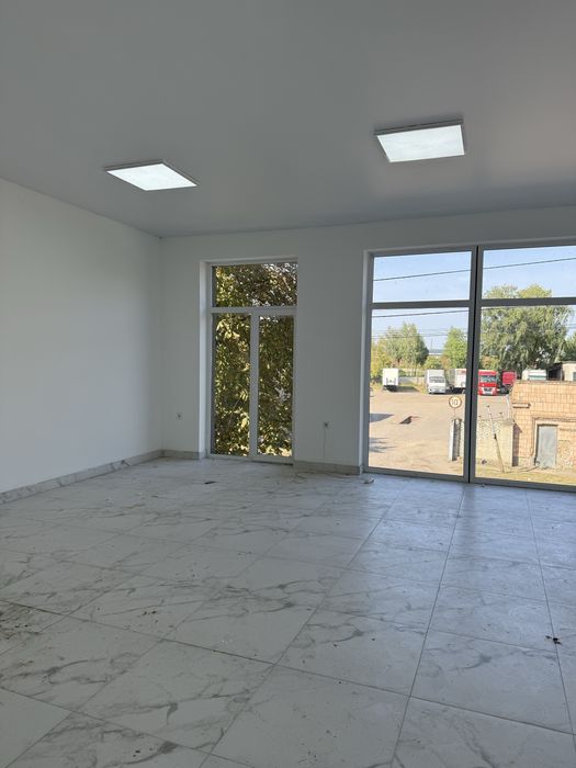 Оренда фасадного приміщення