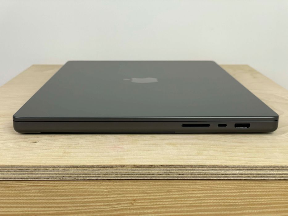 2024 MacBook Pro A3186 16" M4 MAX 48GB 1000GB JAK NOWY ! - SOLD!