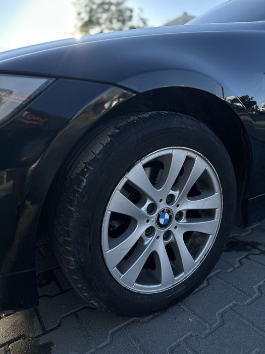 Продам bmw e90. 318.2.0