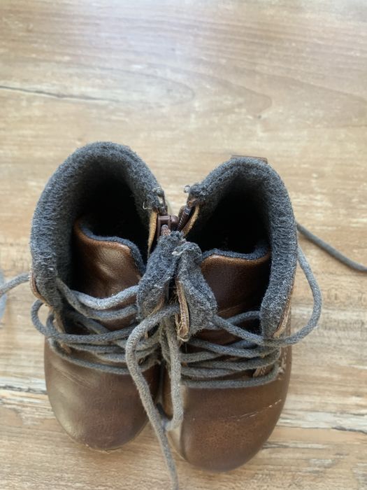 Дитячі демісезонні  шкіряні черевики 22-23