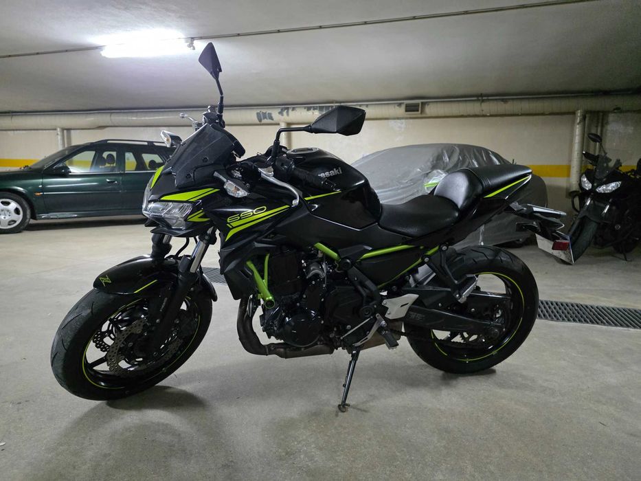 Kawasaki z650 COMO NOVA!